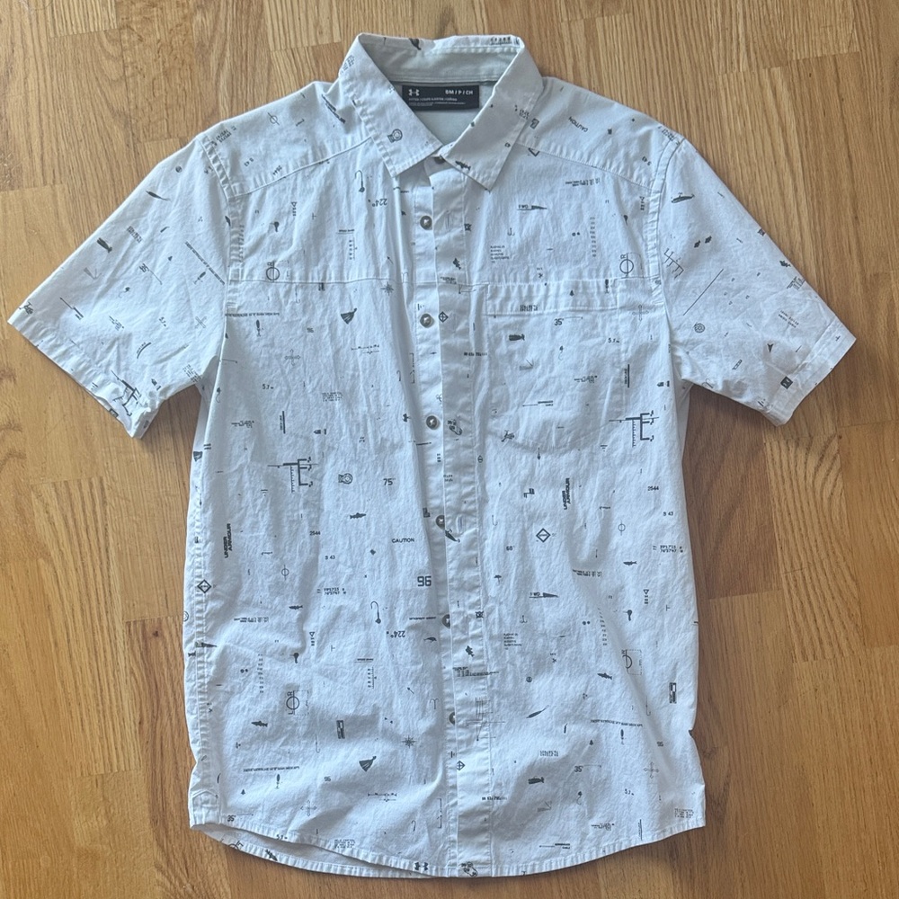 Under Armour Men's Patterned White Button Down Shirt